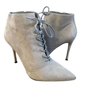 SOMETHING NAVY Orchid Dove Gray Suede Leather Lace Up Bootie 7.5